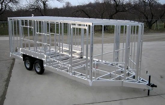 this is a picture of an aluminum frame on an enclosed trailer
