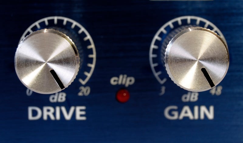 this is a picture of the amplifier gain  used to avoid key mistakes with car audio systems